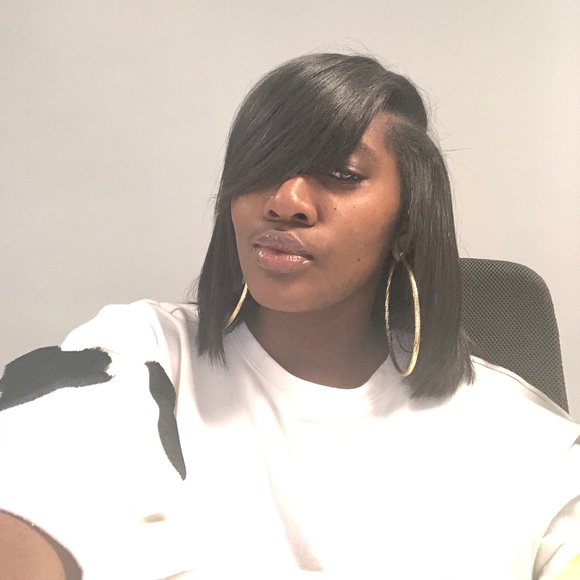 Meet your Posher, Tayler - Picture 1 of 1